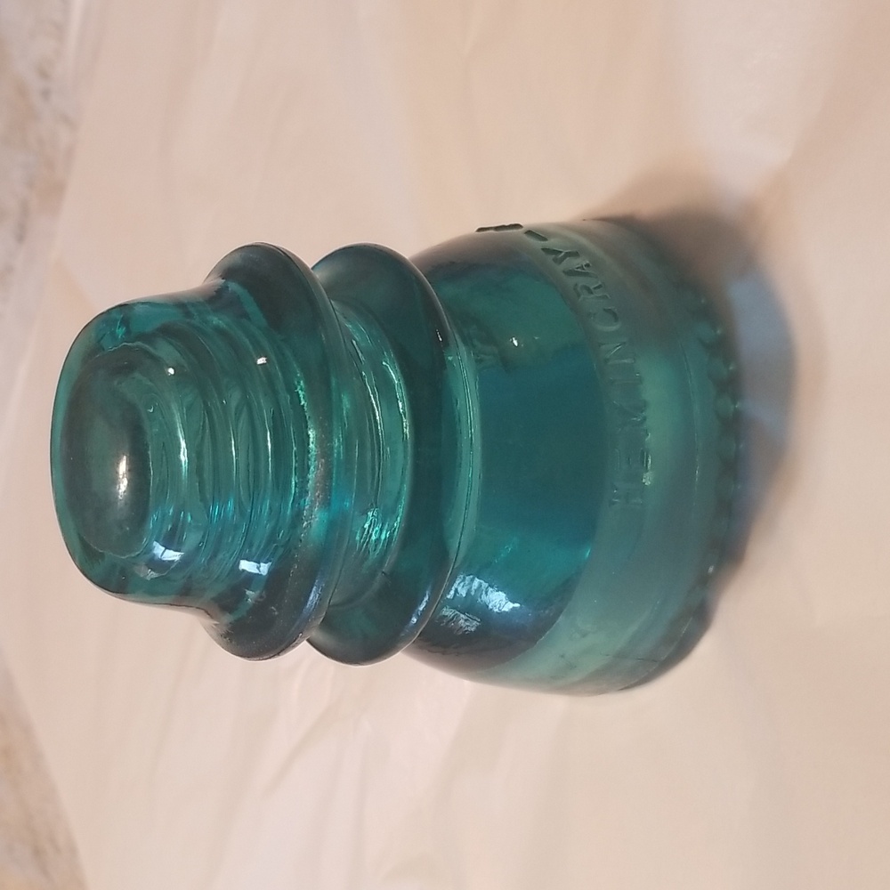 VINTAGE HEMINGRAY 42 Electrical Glass Insulator around 3.75" x 4.25" Blue Green